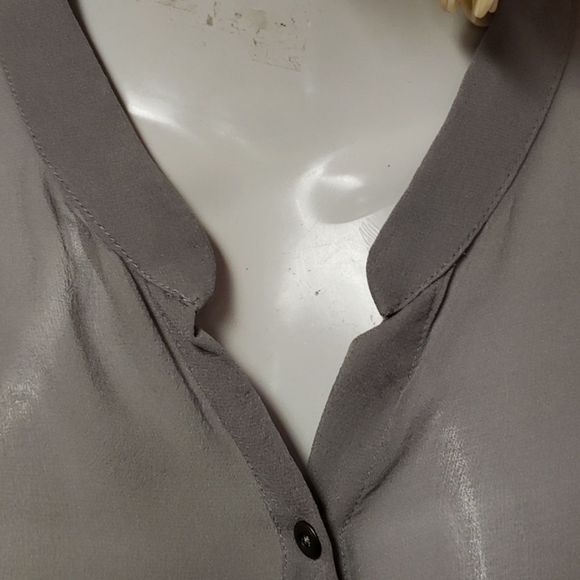 NWOT 💟 Tahari 100% SILK Sheer Blouse Top - Picture 7 of 11
